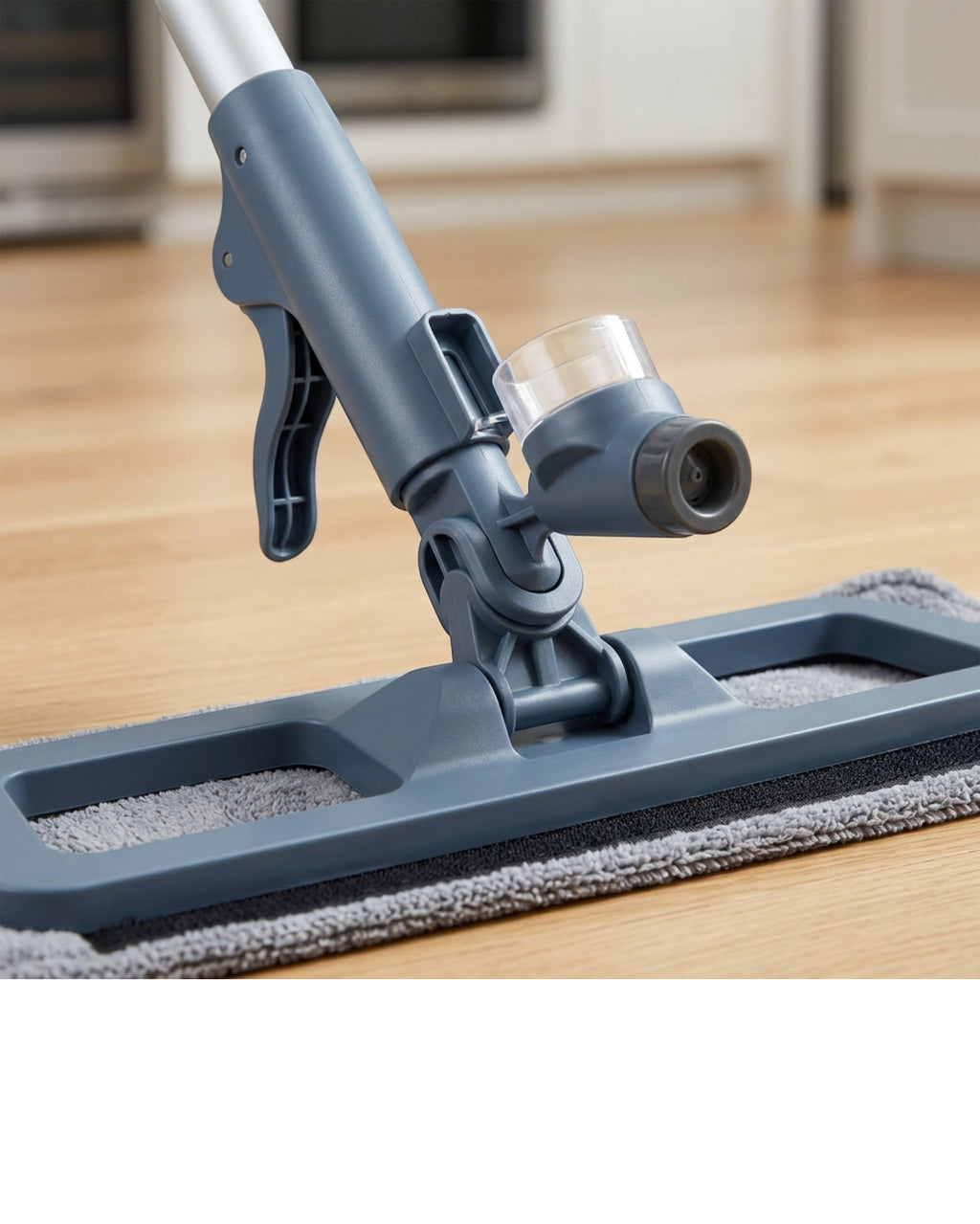 Gavno Flat Spray Mop with 600 ml Bottle and Two Pads Slate Blue - Detail view