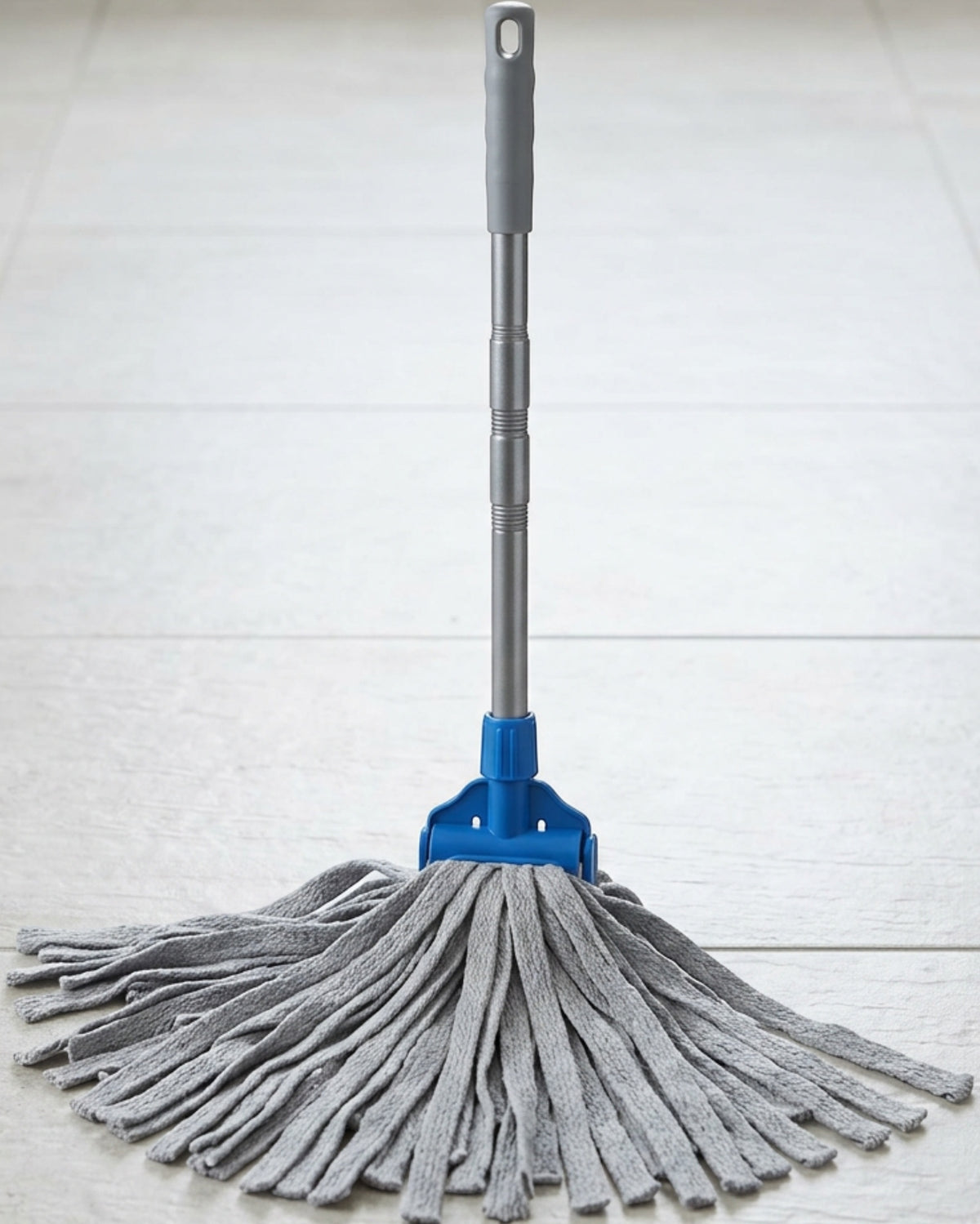 Gavno Self-Wringing Cotton Strip Mop with Ratchet Collar Gray - Lifestyle view